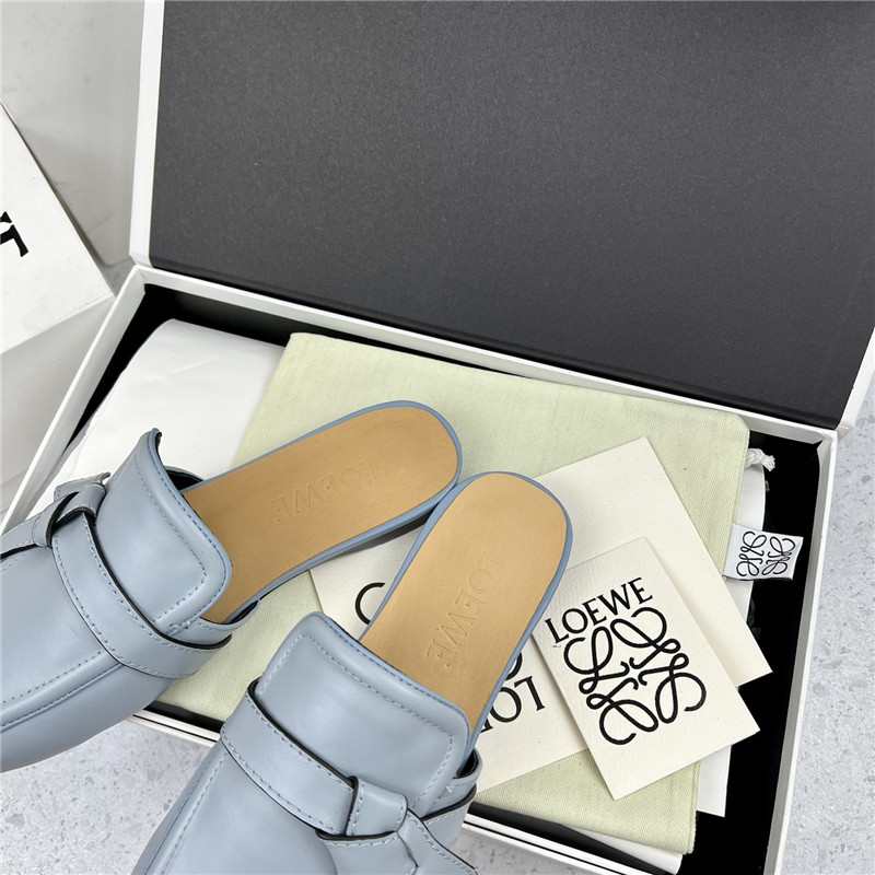 L0ew* gate flat mule in blue