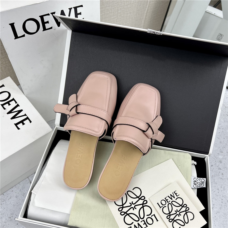 L0ew* gate flat mule in pink