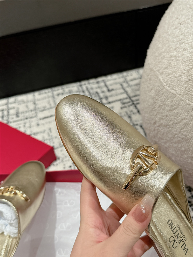 Va1e*ntin0 garavani vlogo signature leather mules gold
