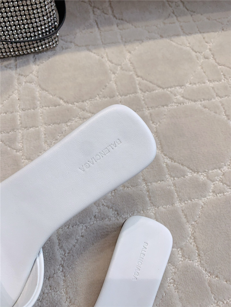 Ba1en*iaga duty free white leather logo slide sandals