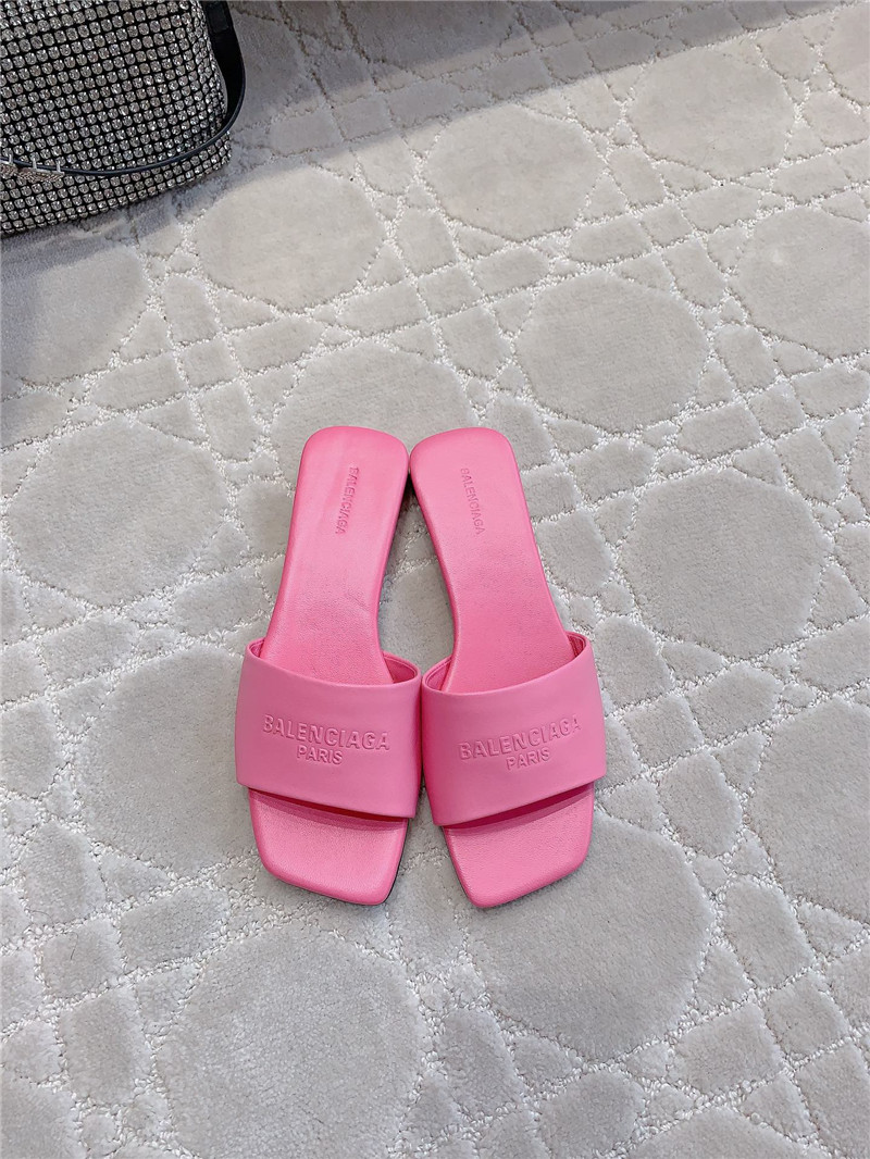 Ba1en*iaga duty free leather logo slide sandals in pink