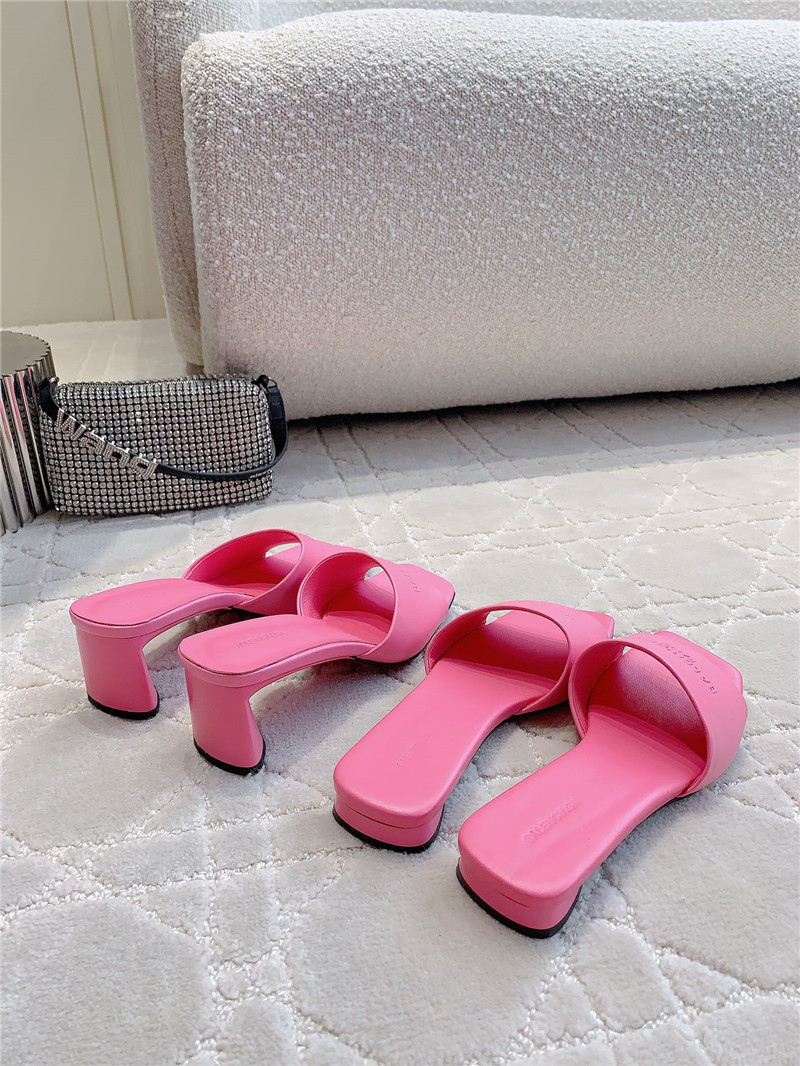 Ba1en*iaga duty free leather logo slide sandals in pink