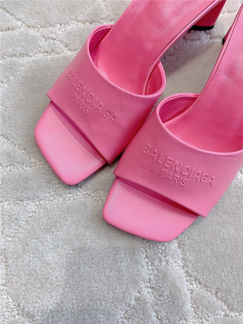 Ba1en*iaga duty free pink women’s sandal