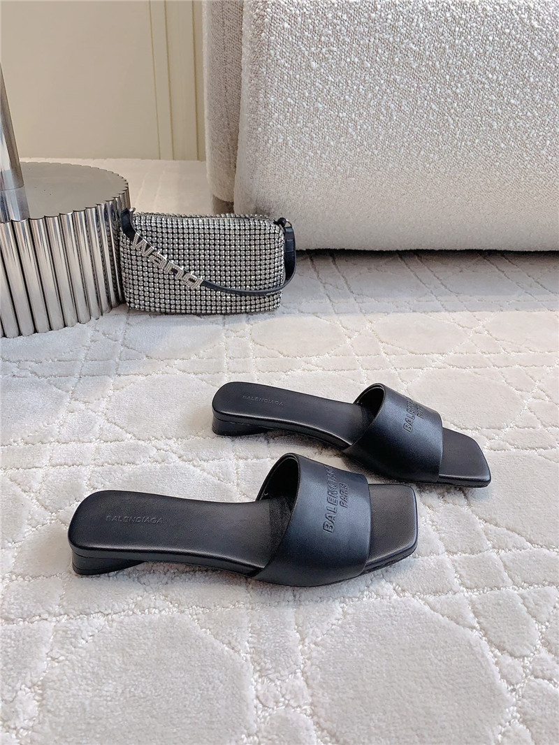 Ba1en*iaga duty free leather logo slide sandals