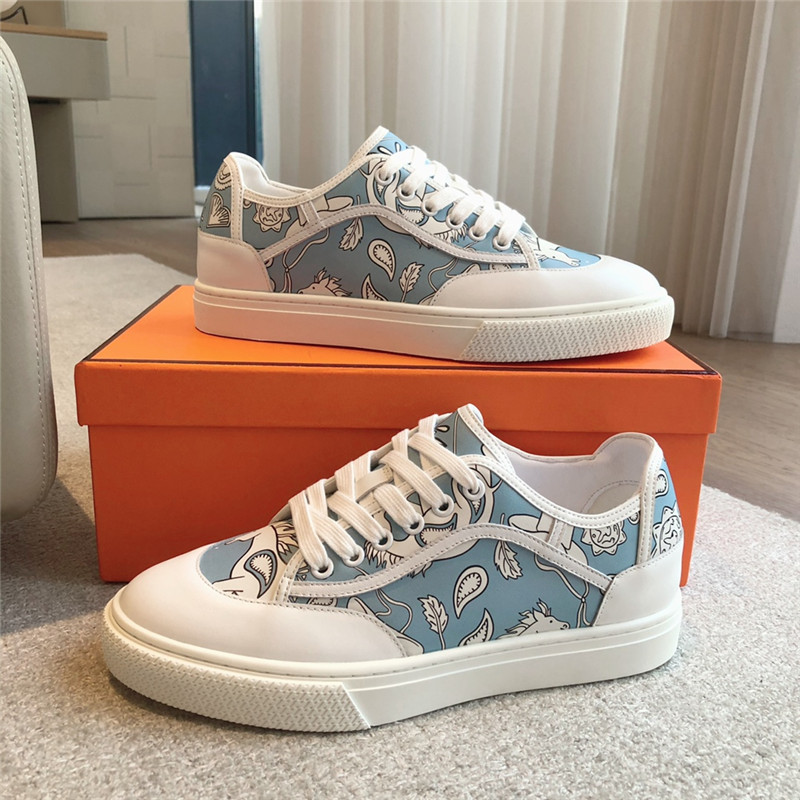 H**me5 canvas print lace-up sneakers