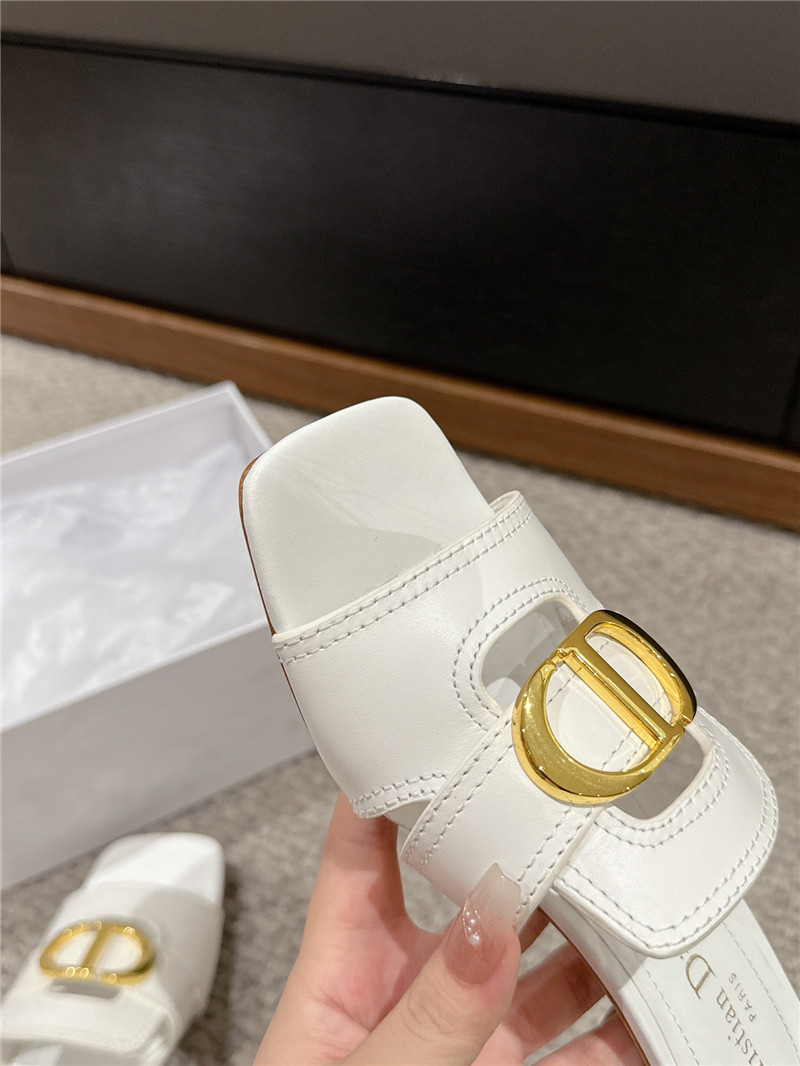 D10r 30 montaigne heeled slide white