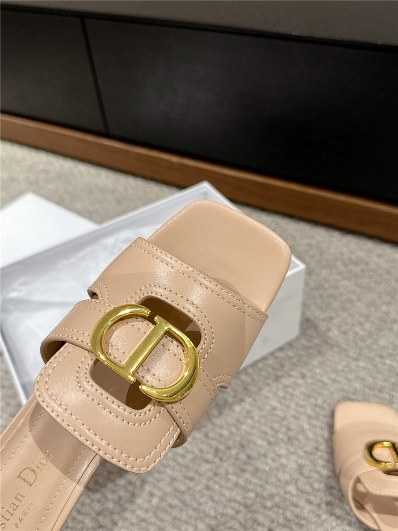 D10r 30 montaigne heeled slide beige