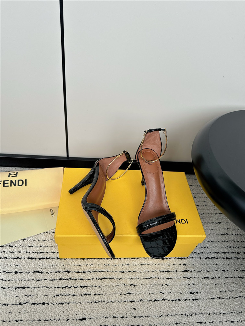 F**di keefa black leather slingback sandals