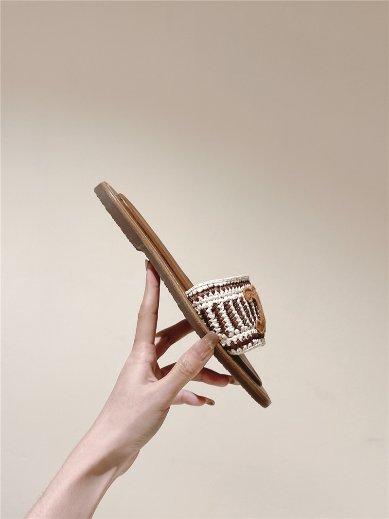 Ce1i*e lympia mule in brown