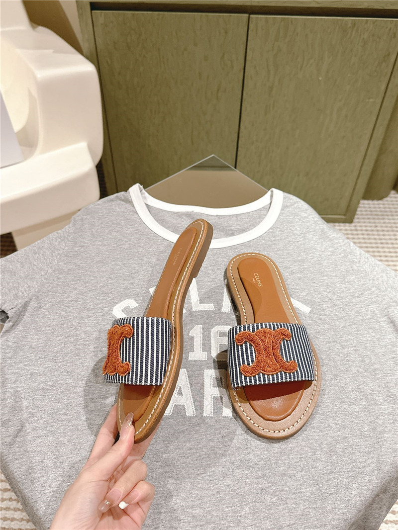 Ce1i*e lympia mule in oshkosh canvas