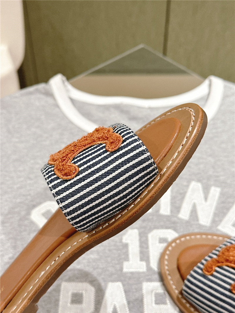 Ce1i*e lympia mule in oshkosh canvas