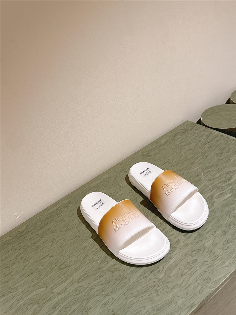 a1exa*der Mcqv*en flip flops