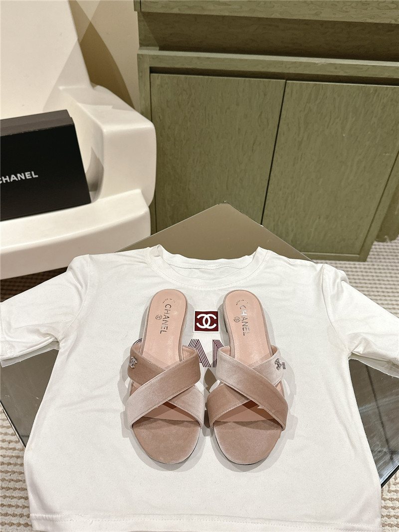 Ch**el velvet crisscross strap slippers beige