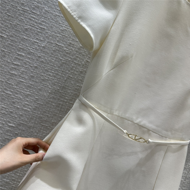 Va1e*ntin0 cream white short sleeve dress replica clothes