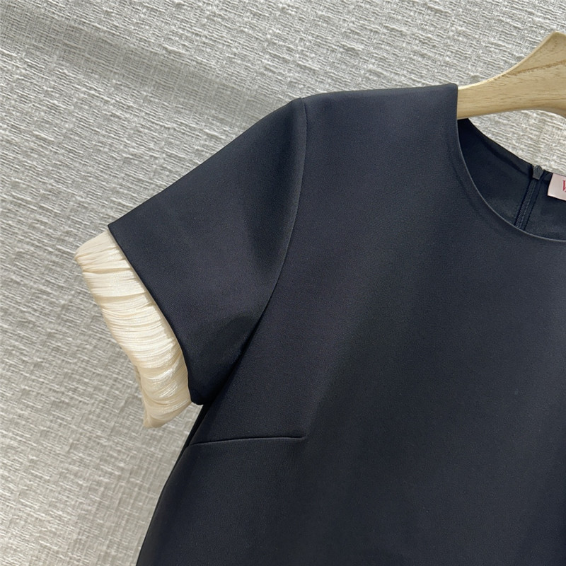 Va1e*ntin0 short sleeve dress cheap replica designer clothes