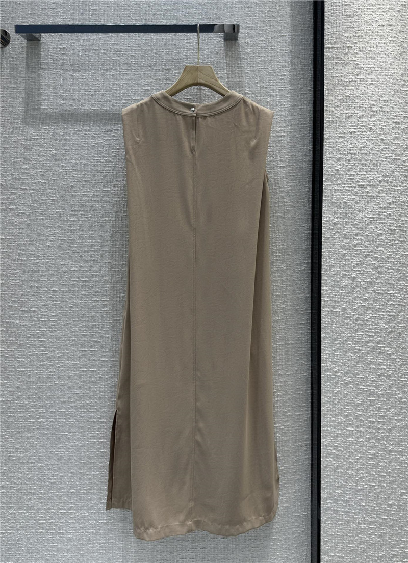 The R0w pleated crew neck vest long dress replica clothing