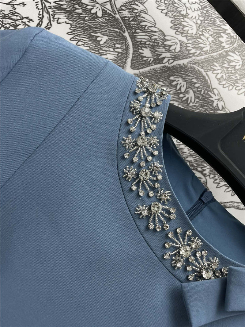 Va1e*ntin0 round neck bow dress replicas clothes