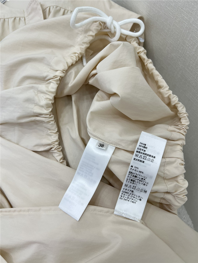 The R0w short vest + straight long skirt replica clothes