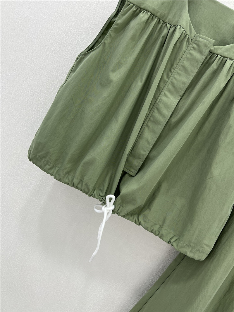 The R0w short vest + straight long skirt replica clothes