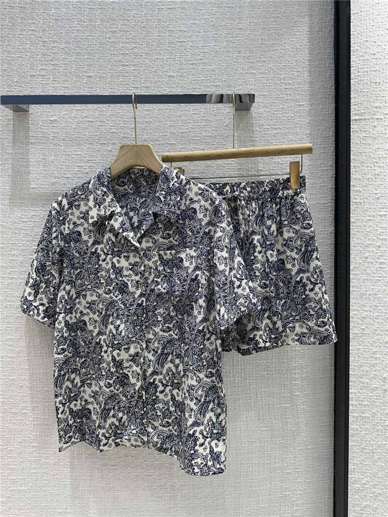 L0r0 P1ana new set replica d&g clothing