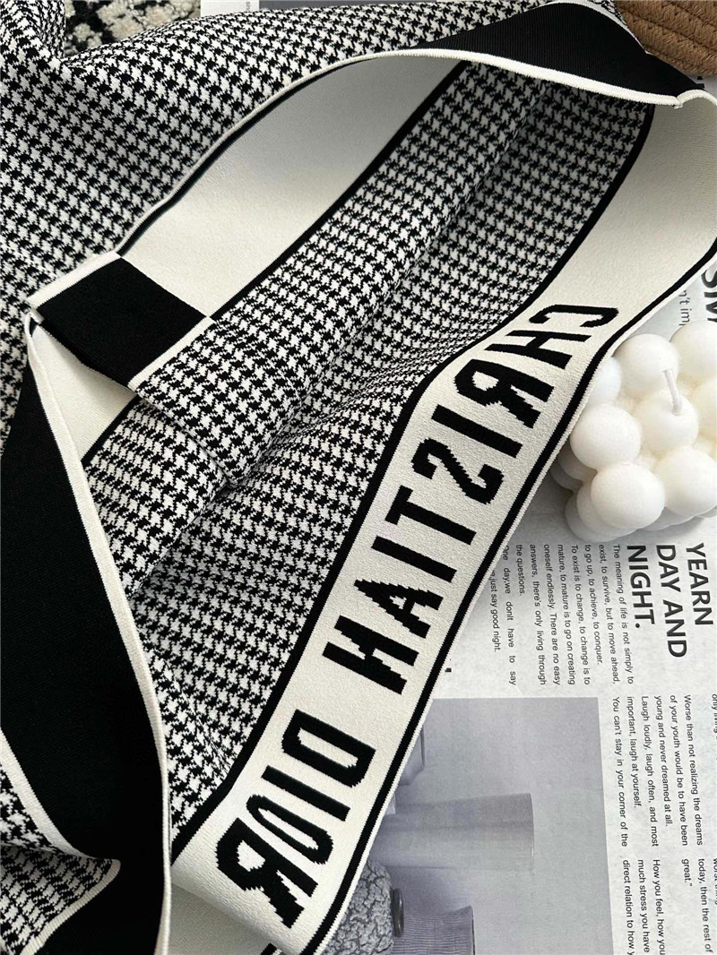 D10r houndstooth short sleeve cardigan