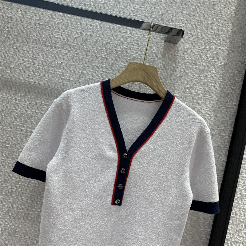 Gvc*1 v-neck stretch rib cotton top