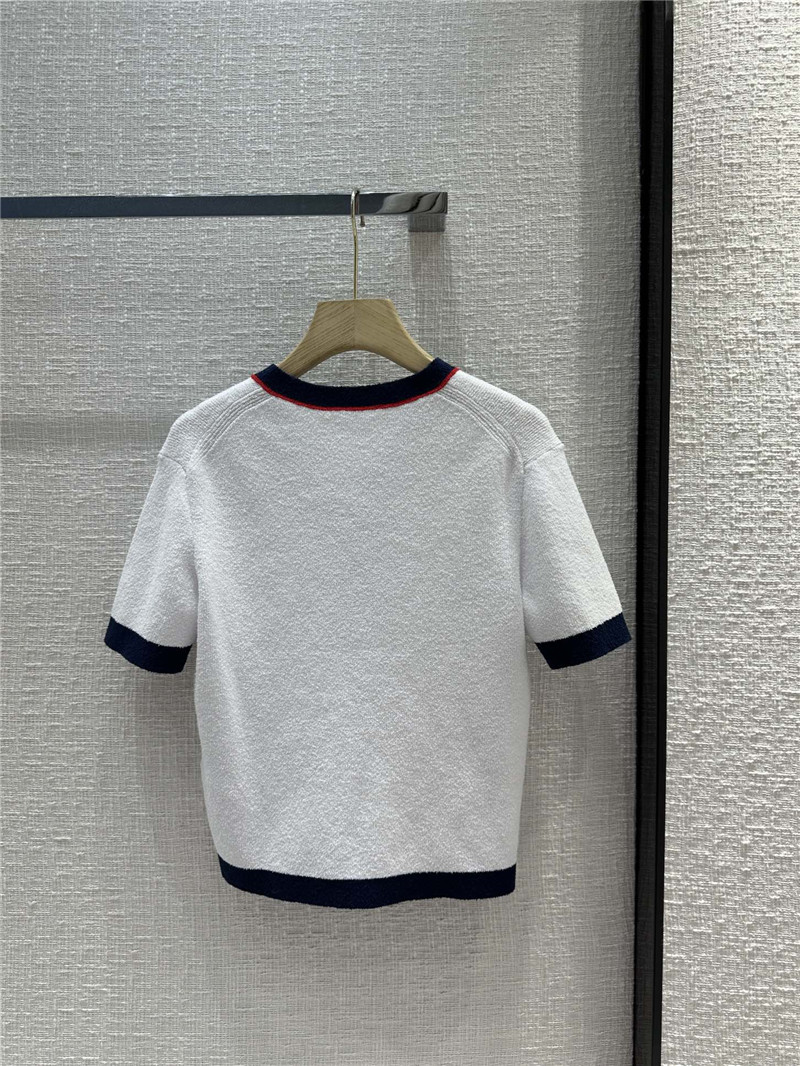 Gvc*1 v-neck stretch rib cotton top