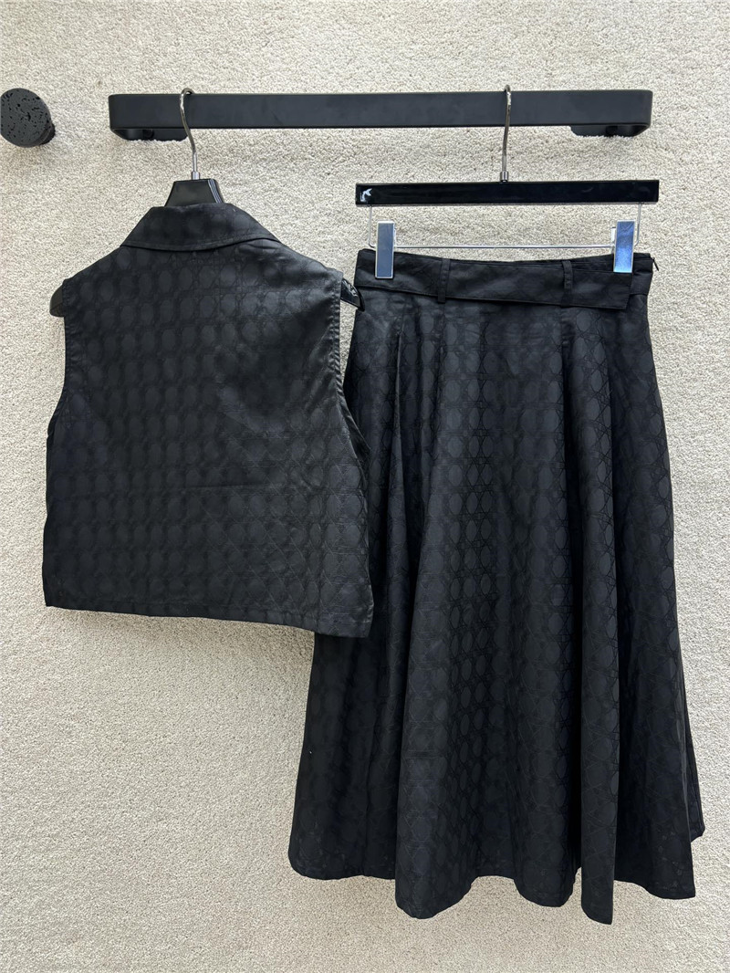 D10r sweet cool style bee suit replica clothing