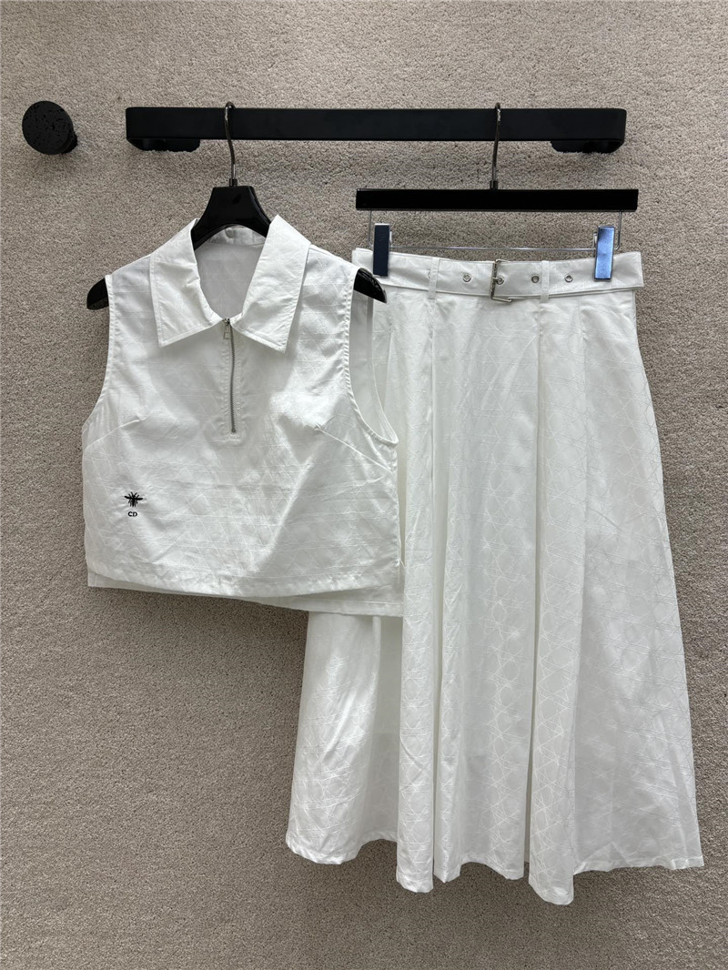 D10r sweet cool style bee suit replica clothing