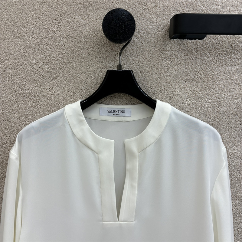 Va1e*ntin0 gold v logo shirt replica d&g clothing