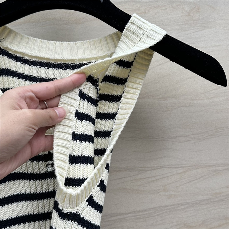 D10r crew neck knitted vest cheap replica designer clothes