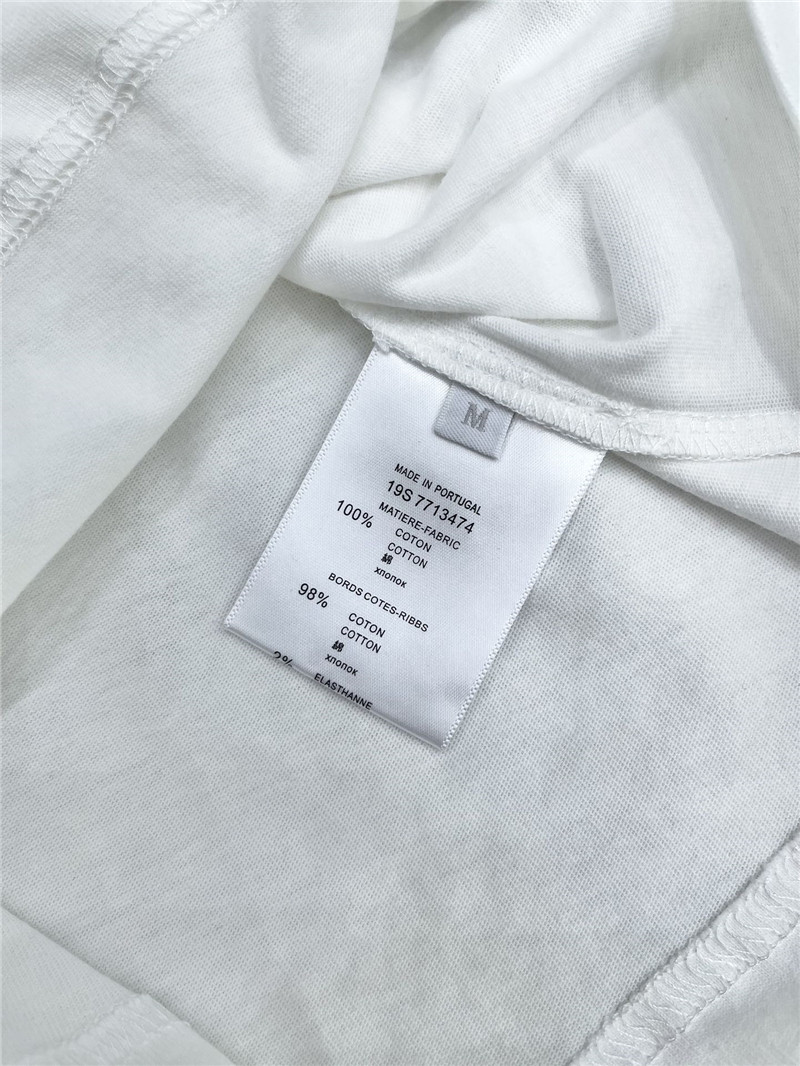 Va1e*ntin0 crew neck short sleeve replica clothing