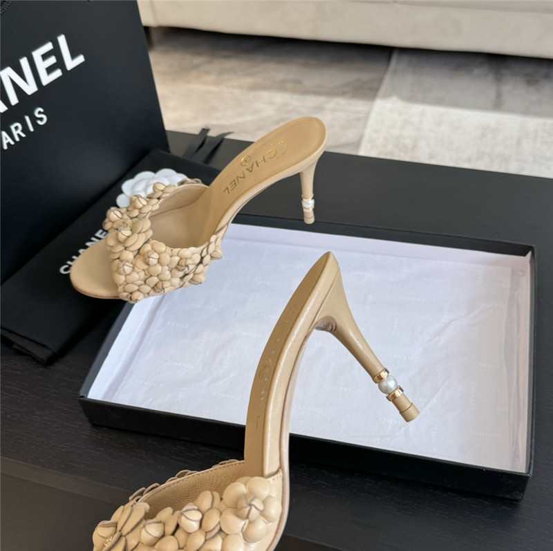 Ch**el camellia heels mules beige