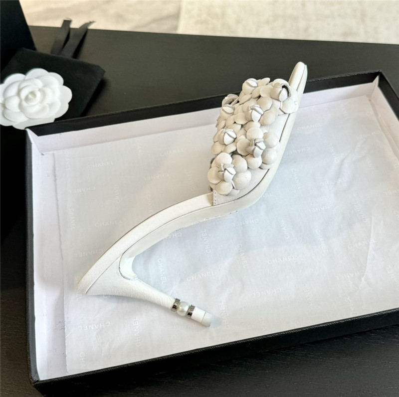 Ch**el camellia heels mules white