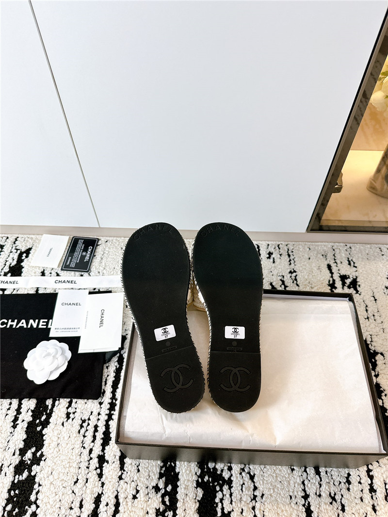 Ch**el tweed beige calfskin slippers