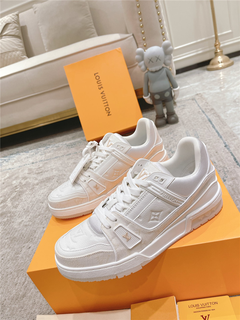 l0vis Vvtt0n white sneakers for women