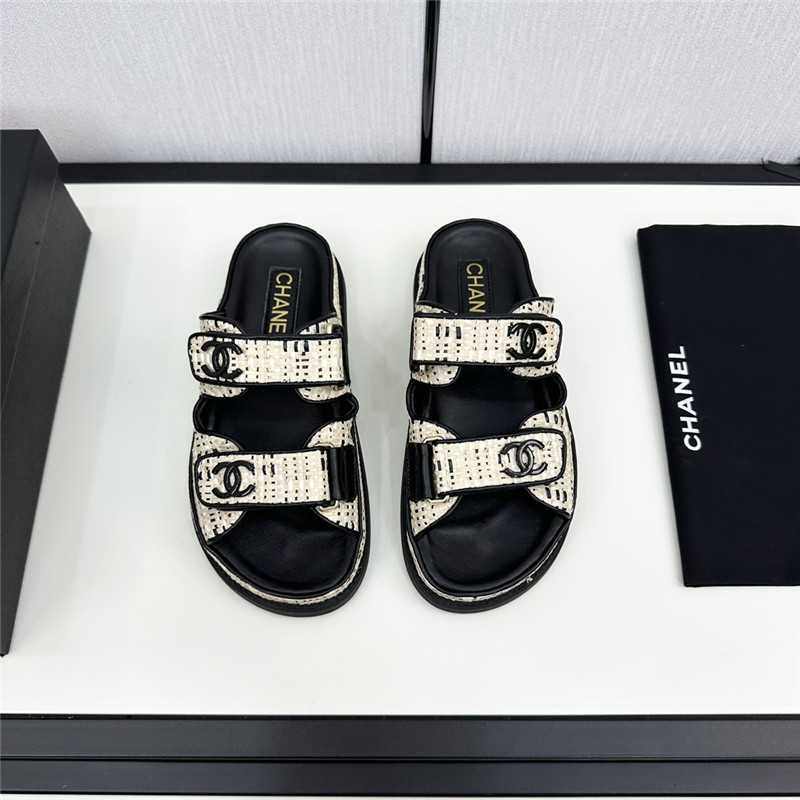 Ch**el grained tweed velcro slides in black