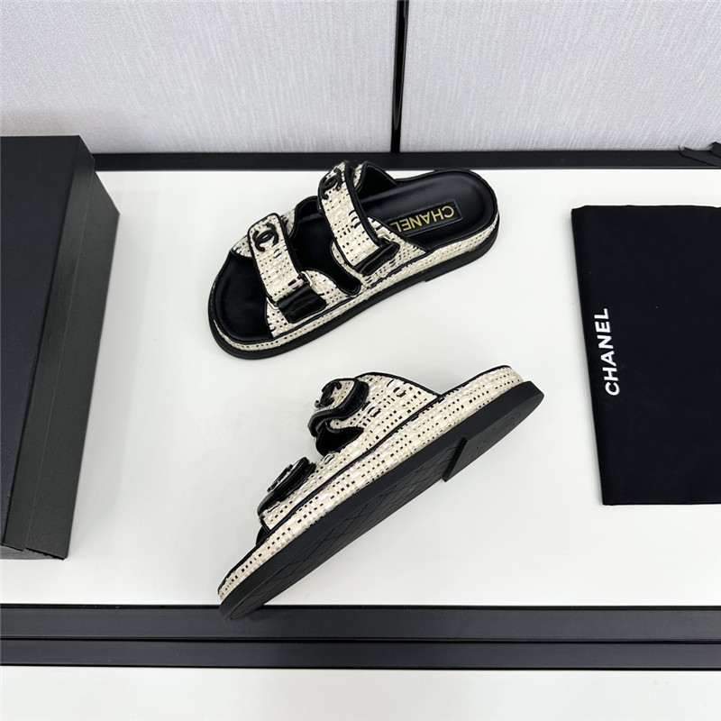 Ch**el grained tweed velcro slides in black