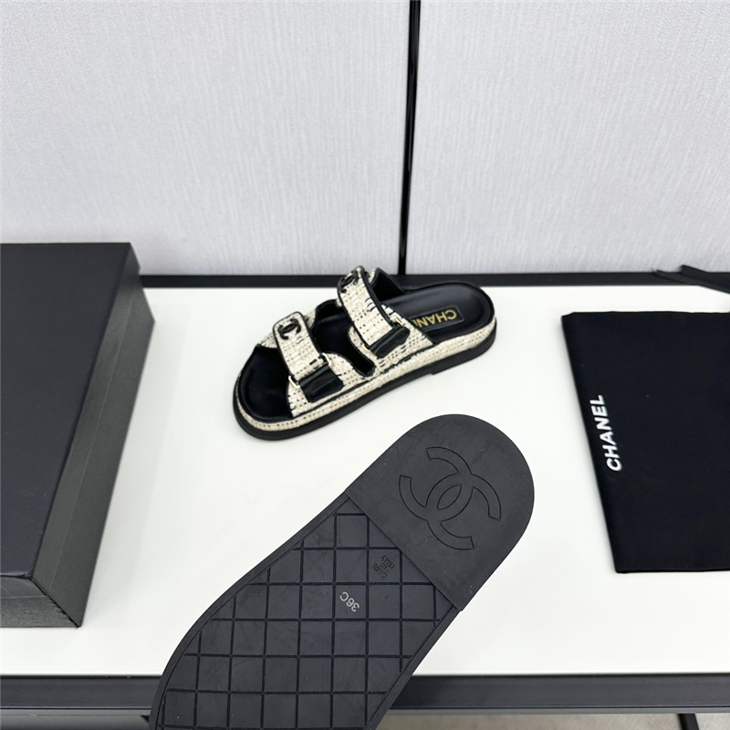 Ch**el grained tweed velcro slides in black