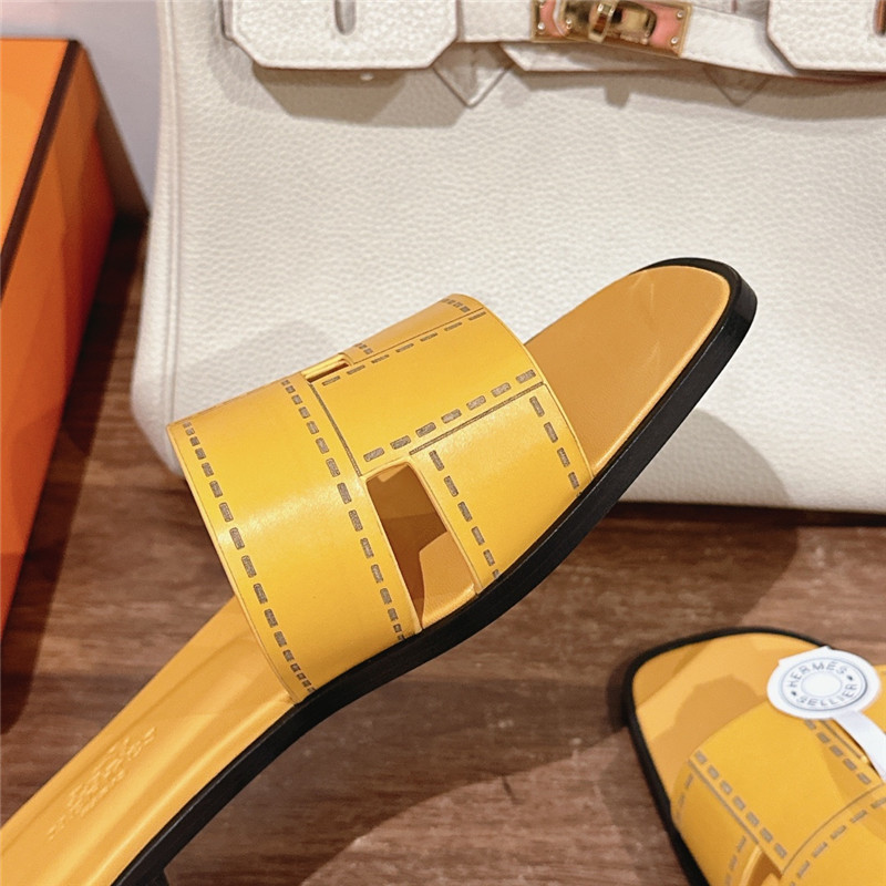 H**me5 idioma sandal women’s yellow