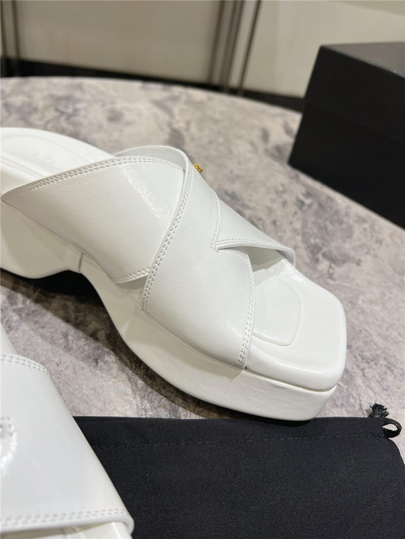 A1exa*der wang leather platform slippers