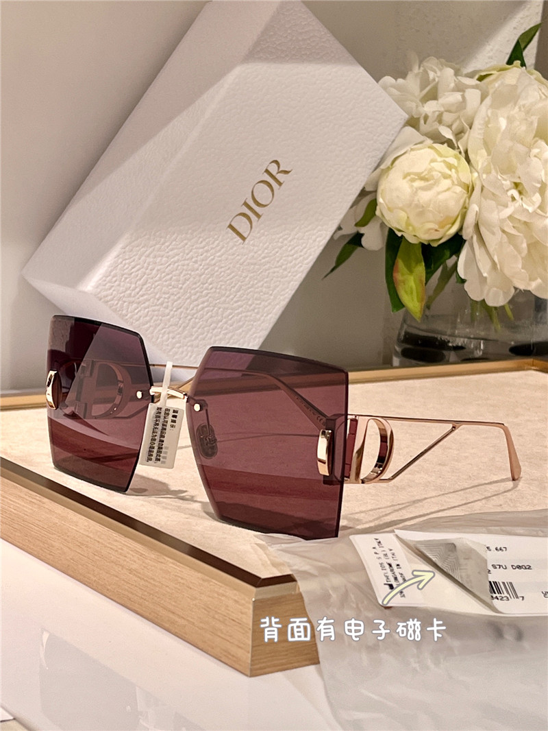D10r new sunglasses