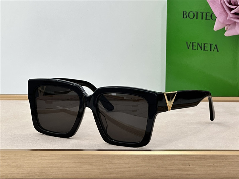 b0tt*ga Ven*ta classic sunglasses