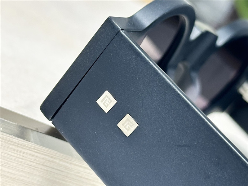 Balmain OLIVIER LTD sunglasses