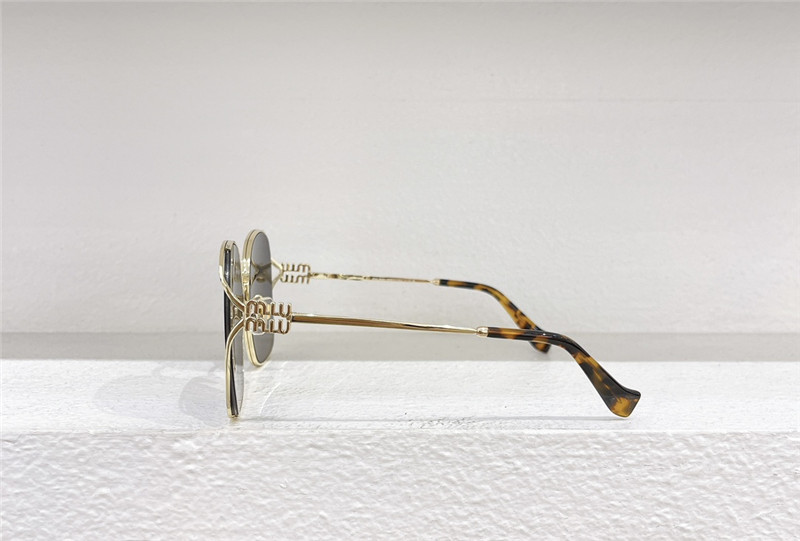 M1um1u square sunglasses frame