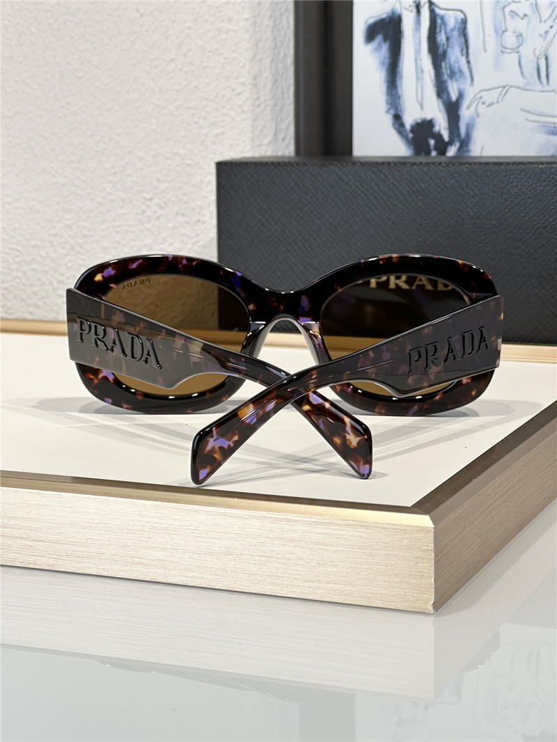 Pra*a stylish and cool sunglasses