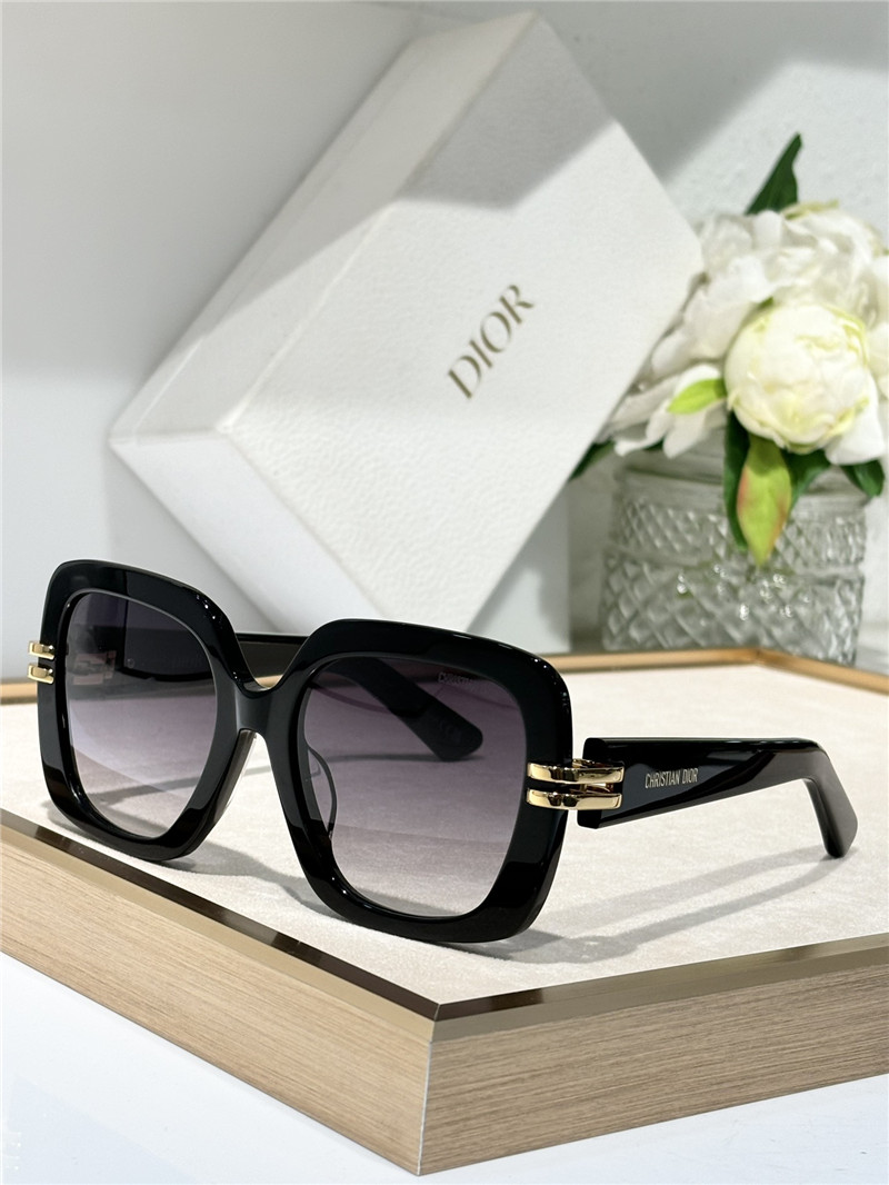 D10r stylish square sunglasses