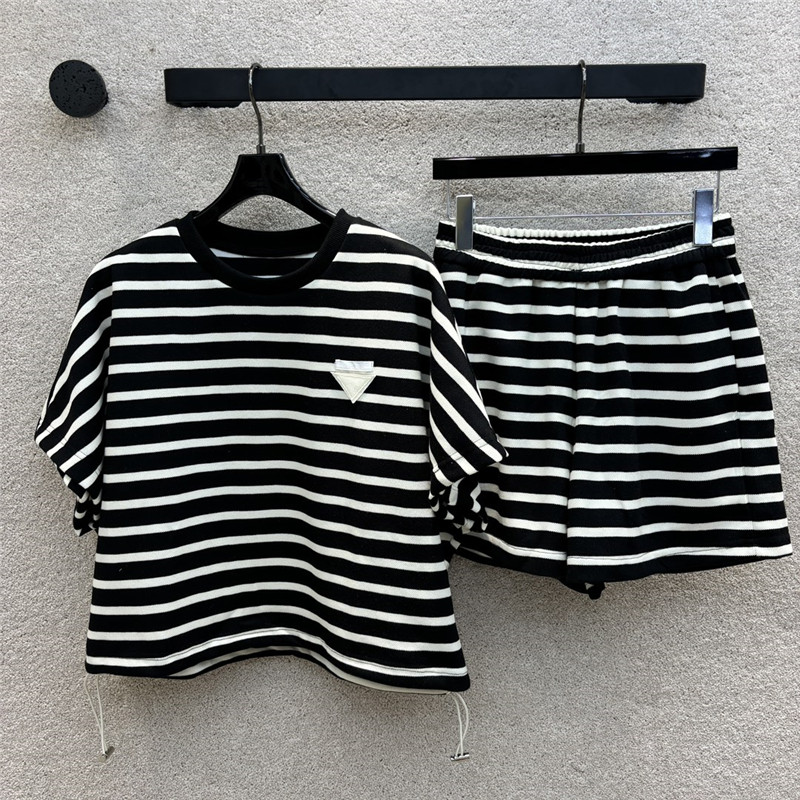 Pra*a triangle logo decorative striped suit replica d&g clothing