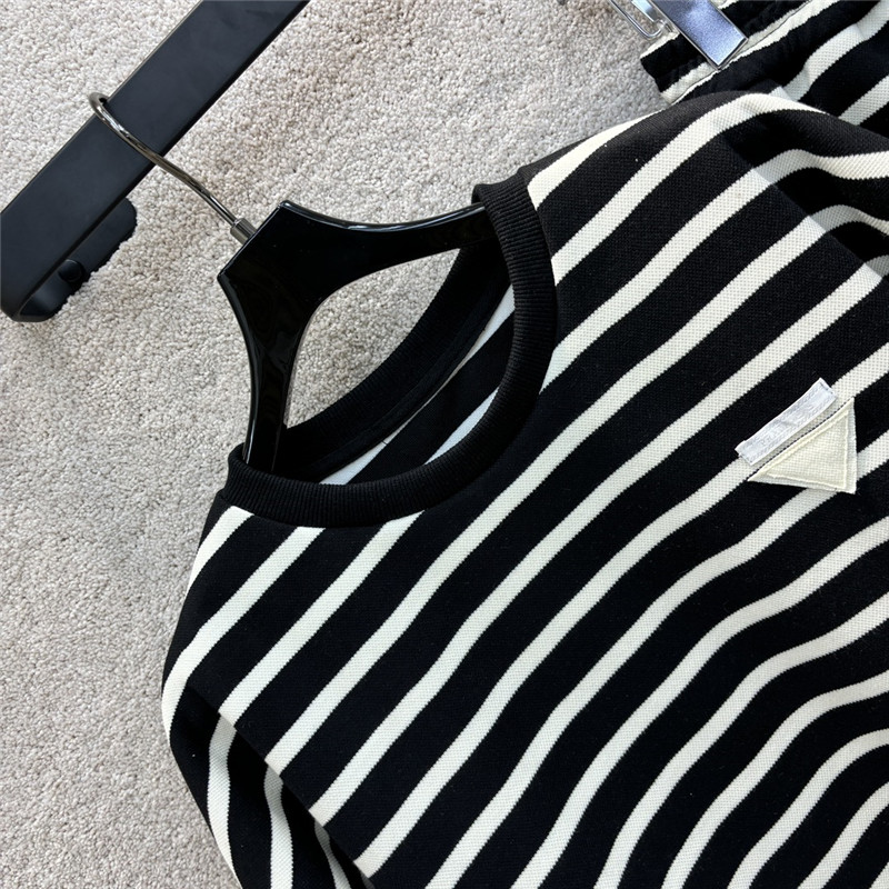 Pra*a triangle logo decorative striped suit replica d&g clothing