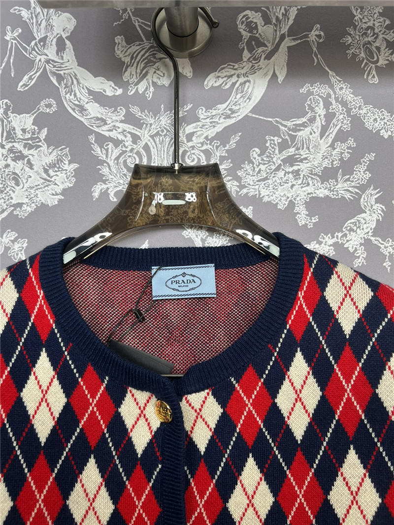 Pra*a jacquard argyle knit sweater